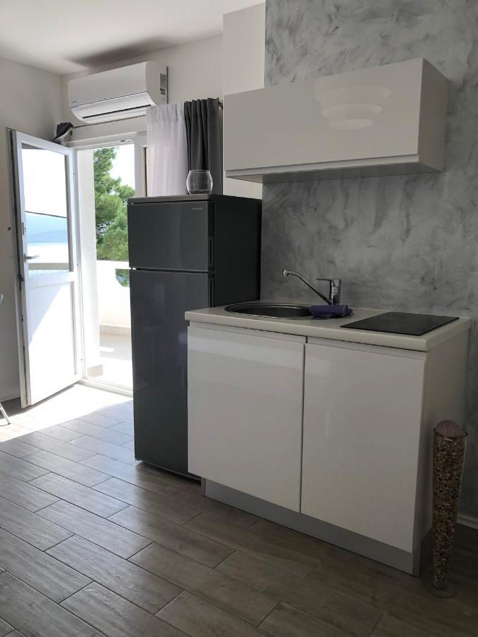 Apartmani Milka I Jozo โอมิช ภายนอก รูปภาพ