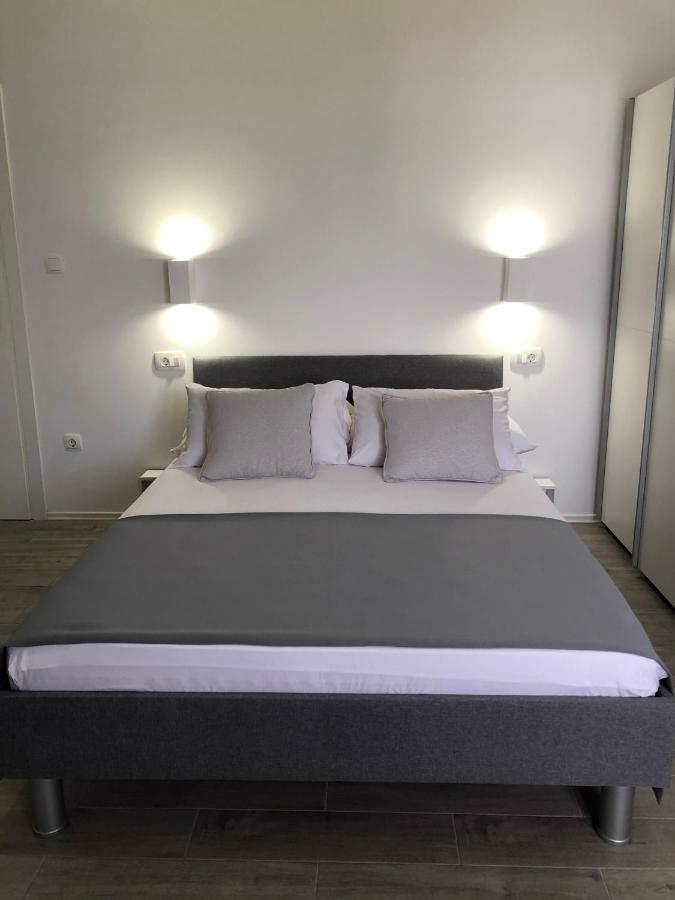 Apartmani Milka I Jozo โอมิช ภายนอก รูปภาพ