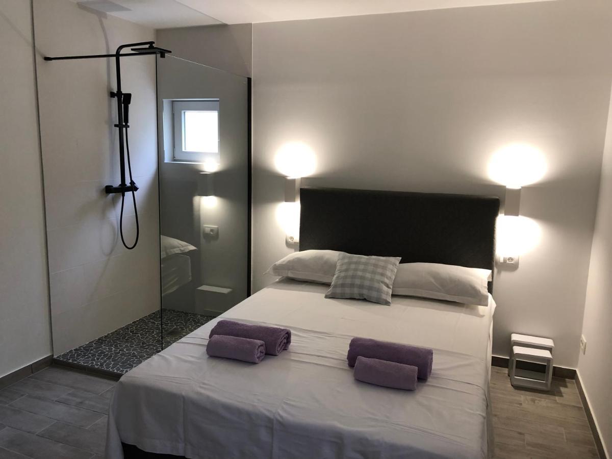Apartmani Milka I Jozo โอมิช ภายนอก รูปภาพ