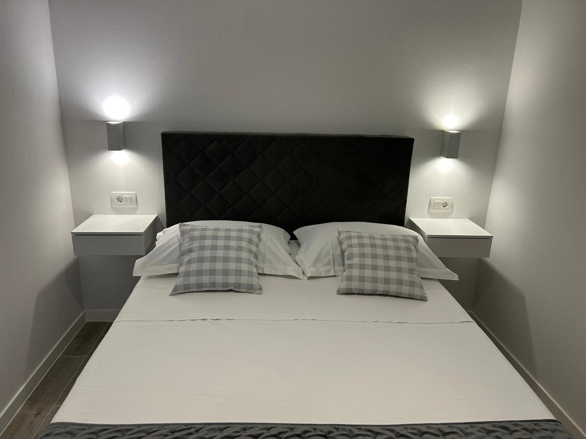Apartmani Milka I Jozo โอมิช ห้อง รูปภาพ