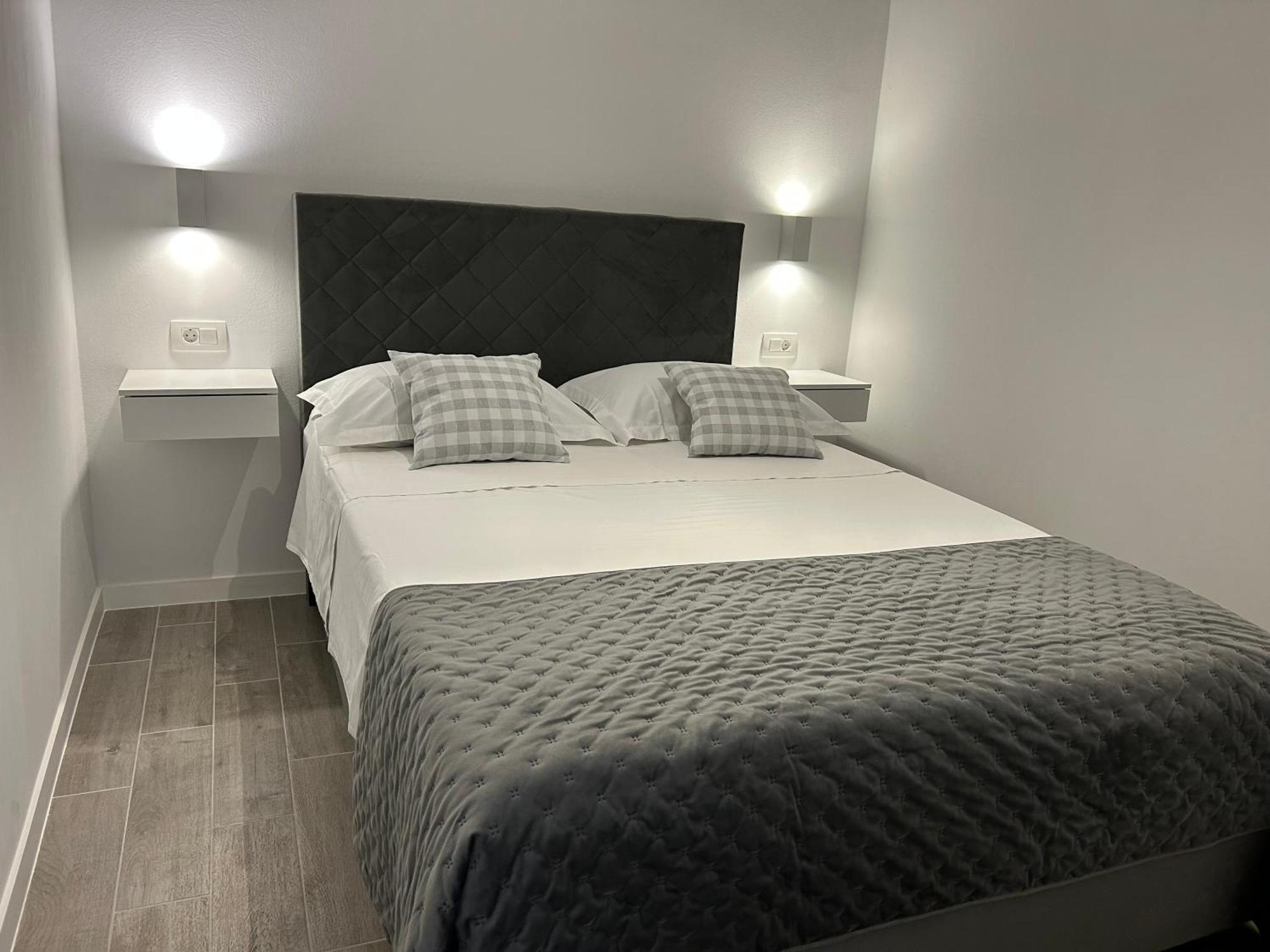 Apartmani Milka I Jozo โอมิช ห้อง รูปภาพ